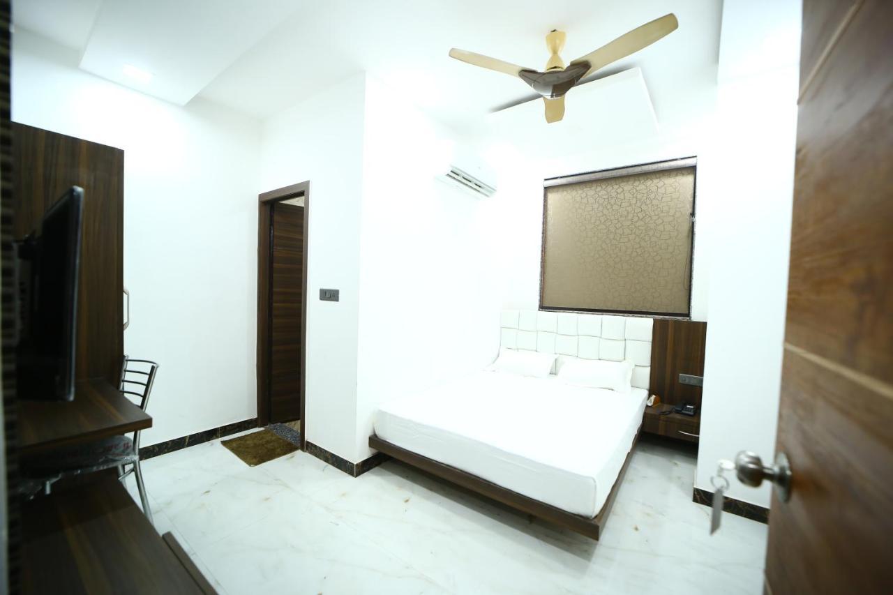 Hotel Byke Ride - Walkable From Agra Cantt Railway Station Exterior photo